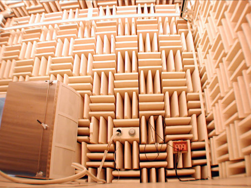 埼玉県環境科学国際センター 無響室